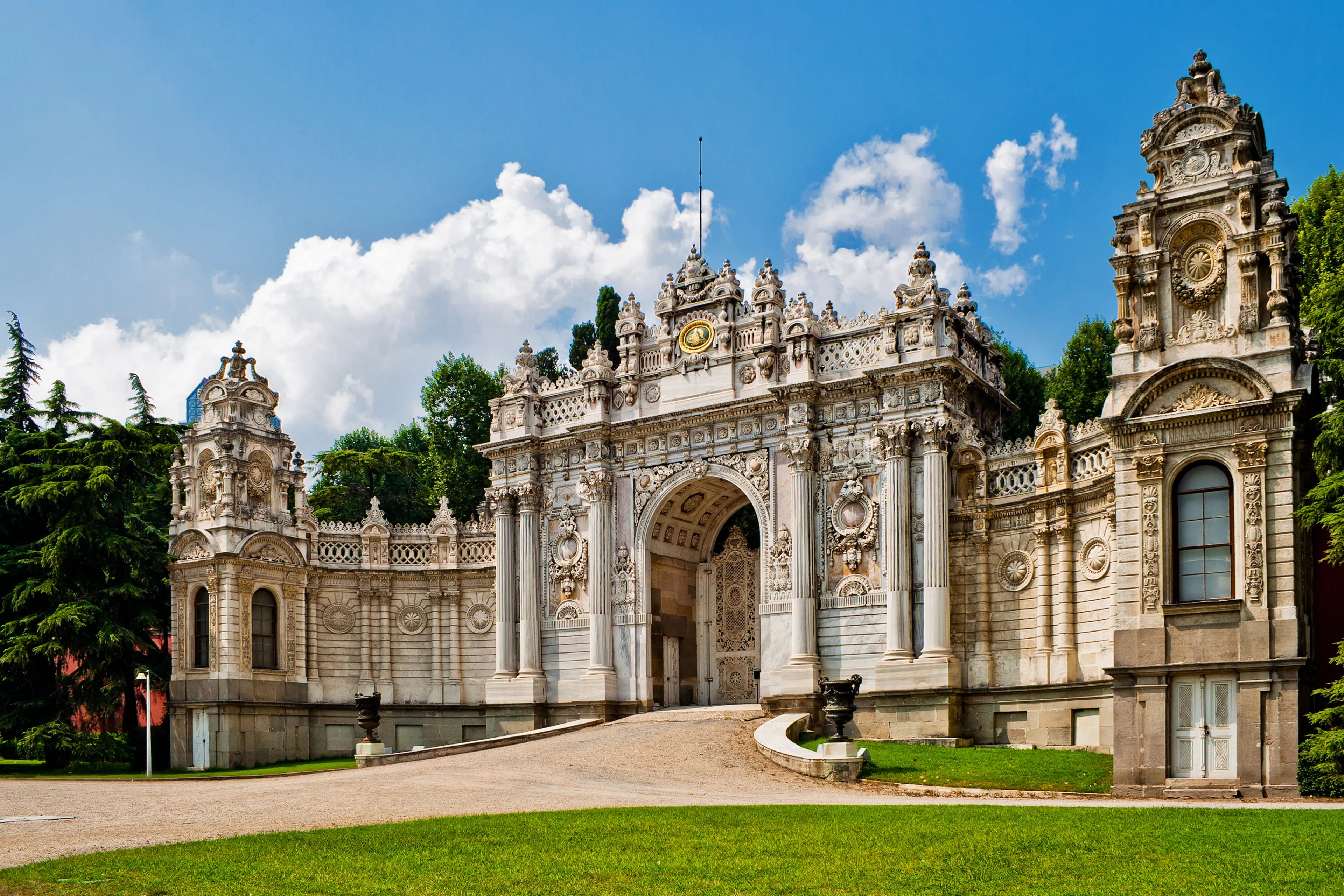 Dolmabahçe Palace Entry Ticket Skip the Line Access in Istanbul