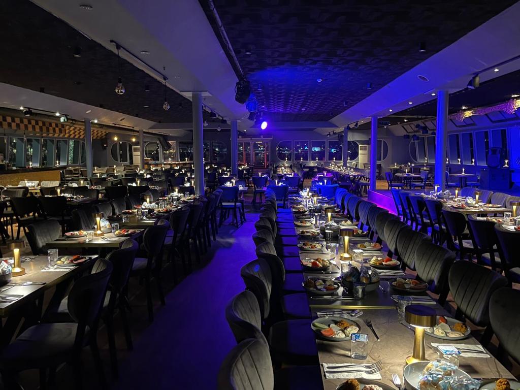 CRAZY SALE 2025 : PRIVATE STANDART REGULAR TABLE ( NON ALCOHOL) - Hotel Pick Up and Drop off Included