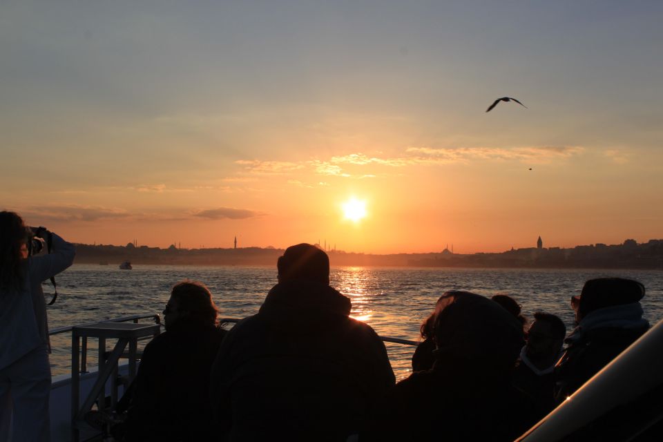 Sunset Cruise along the Bosphorus with Tour Guide and Hotel Transfer
